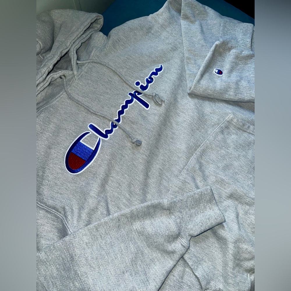Champion- Reverse Woven Full Script Hoodie (Size L) (NEVER WORN!) (NO FLAWS!)